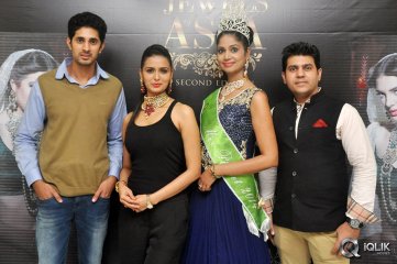 Meenakshi Dixit and Arvind Krishna Launches Jewels of Asia Curtain Raiser
